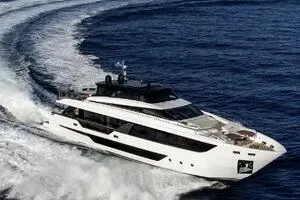 100' Ferretti Yachts 2022