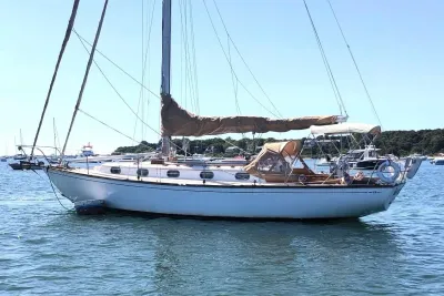 1979 Cape Dory 36