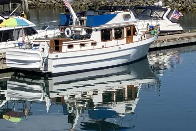 1979 Ocean Alexander 40 Double Cabin