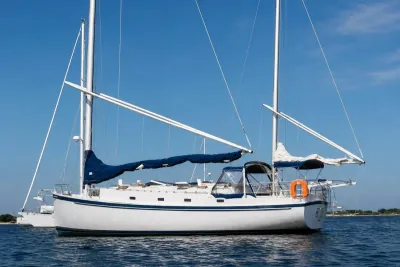 1983 Nonsuch Cat Ketch