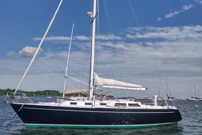 1984 Islander Peterson 40
