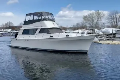 1987 Mainship 36 Nantucket Sedan