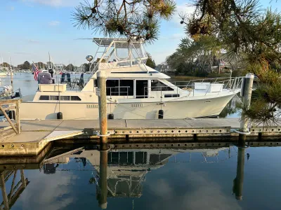 1988 Tollycraft 44 Aft Cockpit Sedan