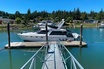 1989 Ocean Alexander 42