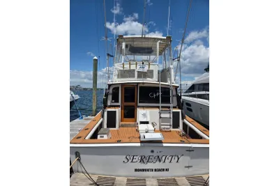 1990 Egg Harbor Golden Egg 42