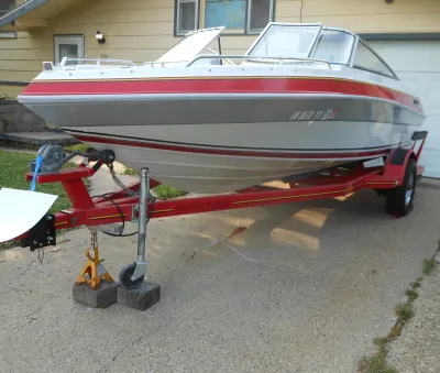 1991 Four Winns 180