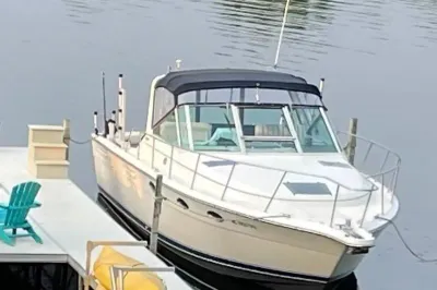 1991 Tiara Yachts 3100 Open