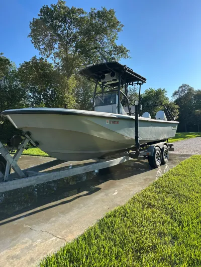 1992 Boston Whaler 250 Guardian