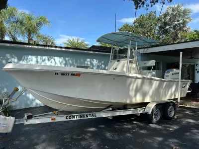 1992 Mako 221 Center Console
