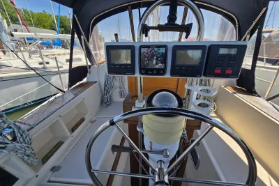 1993 Caliber 35