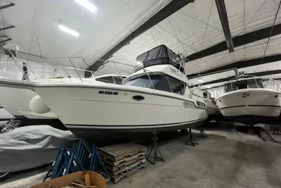 1995 Carver 325 Aft Cabin Motor Yacht