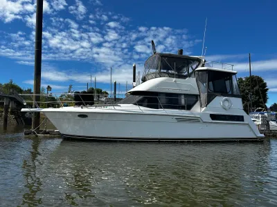 1996 Carver 355 Aft Cabin Motor Yacht