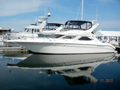 1997 Sea Ray 440 Express Bridge