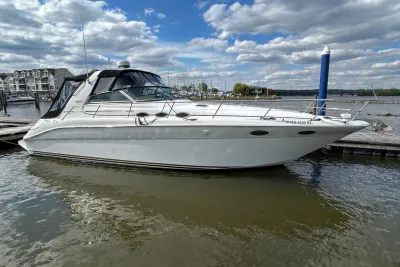 1998 Sea Ray Sundancer 370