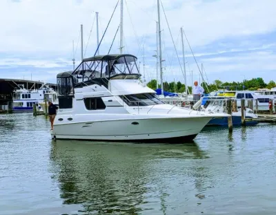1998 Silverton 322 Motor Yacht