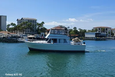 1999 Mainship 43 Trawler Aft Cabin