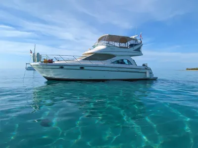1999 Maxum 4100 SCB