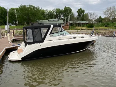 1999 Rinker Fiesta Vee 330