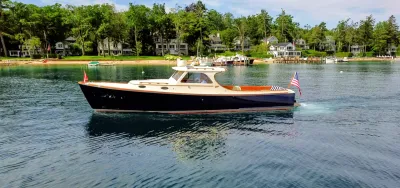 2000 Hinckley Picnic Boat 36 Classic