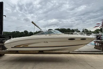 2000 Sea Ray 230 Overnighter