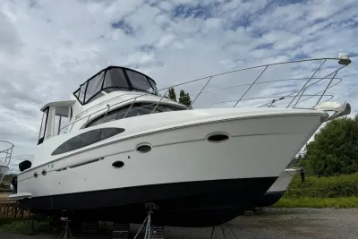 2001 Carver 444 Cockpit Motor Yacht