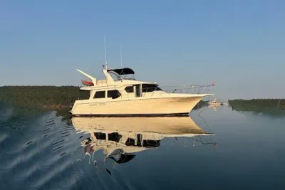2001 Navigator 48