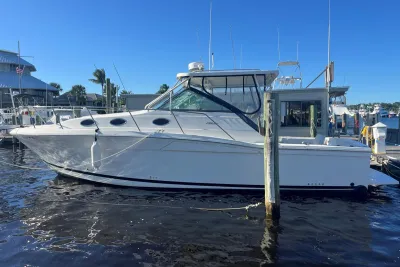2001 Wellcraft 330 Coastal