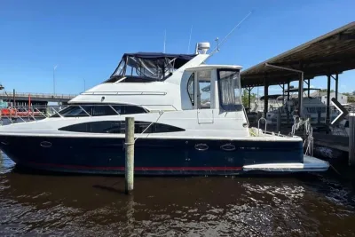 2002 Carver 444 Cockpit Motor Yacht