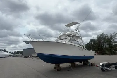 2003 Albemarle 305 Express Fisherman