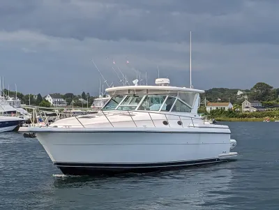 2003 Tiara Yachts 4000 Express