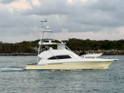 2004 Bertram 570 Convertible