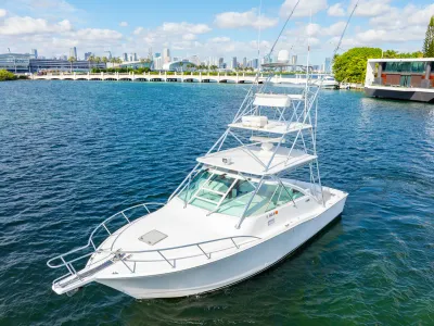 2004 Cabo 35 Express