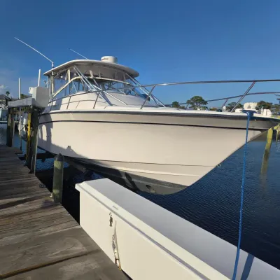 2004 Grady-White Express 330