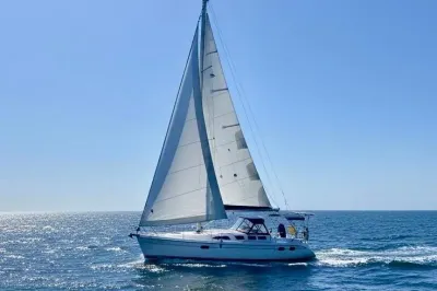 2004 Hunter 38