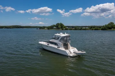 2004 Sea Ray 480 Sedan Bridge