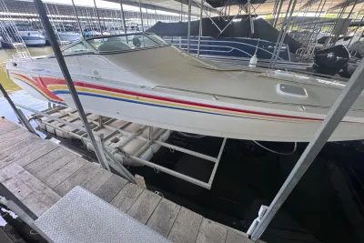 2004 Velocity 320