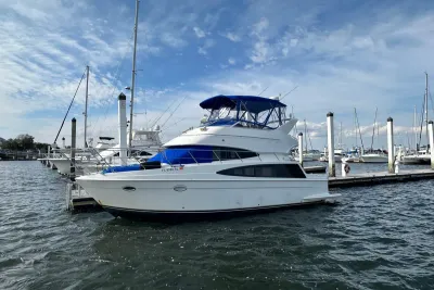 2005 Carver 36 Super Sport