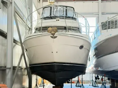2005 Carver 44 Cockpit Motor Yacht
