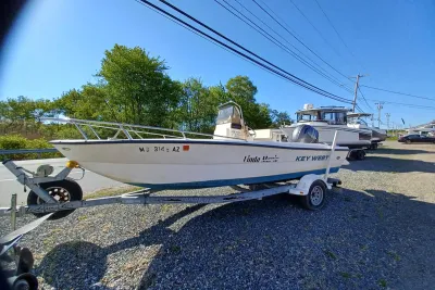 2005 Key West 1900 Center Console