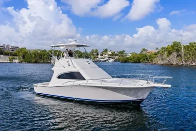 2005 Luhrs 38 Convertible