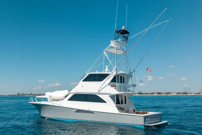 2005 Viking 61 Enclosed Bridge
