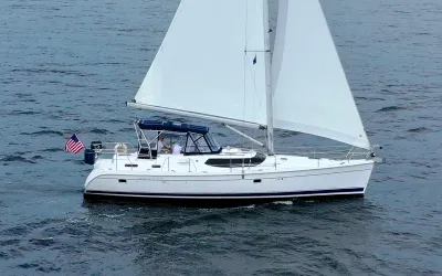 2006 Hunter 45 Center Cockpit