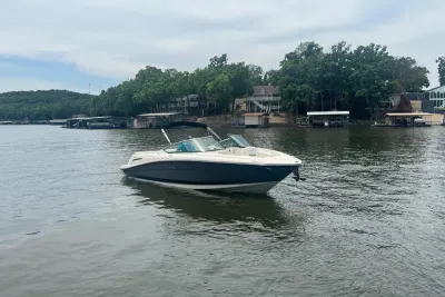 2006 Sea Ray 270 SLX