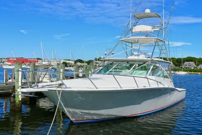 2007 Cabo 40 Express