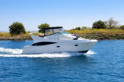 2007 Carver 36 Mariner