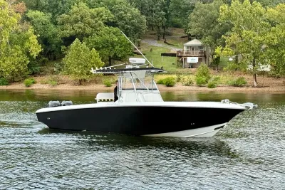 2007 Fountain 32 Center Console
