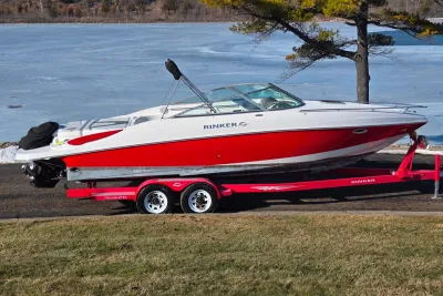 2007 Rinker 262 Captiva Cuddy
