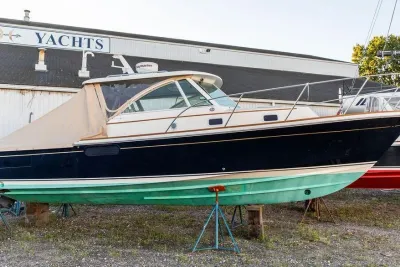 2008 Hunt Yachts Surfhunter 29