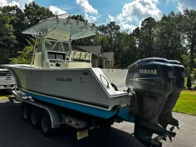 2008 Regulator 29 Forward Seating