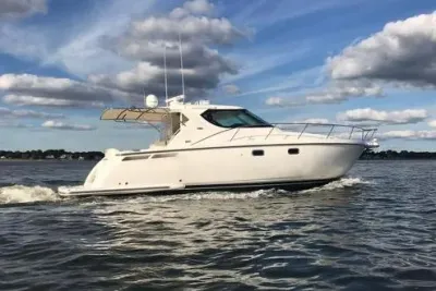 2008 Tiara Yachts 4300 Sovran
